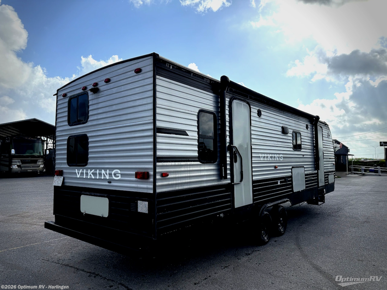 2021 Miscellaneous Viking VIKING 262BHS - Used Travel Trailer For Sale by Optimum RV - Harlingen in La Feria, Texas features Slideout, Awning