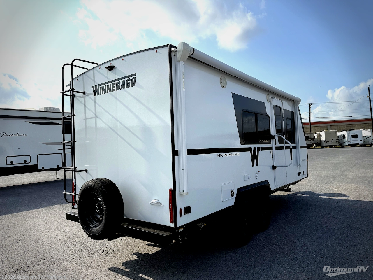 2027 Winnebago Micro Minnie 2108TB - New Travel Trailer For Sale by Optimum RV - Harlingen in La Feria, Texas features Awning, Slideout
