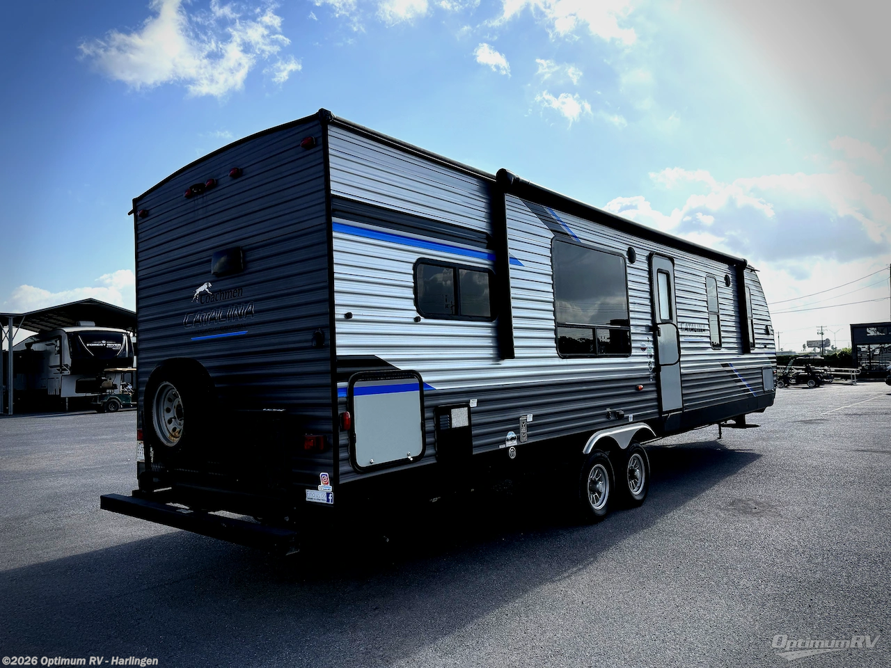 2022 Coachmen Catalina Legacy 303RKDS - Used Travel Trailer For Sale by Optimum RV - Harlingen in La Feria, Texas features Awning, Slideout