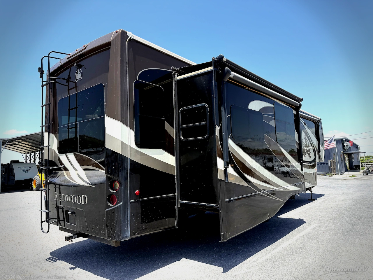 2018 Redwood RV Redwood 3901WB - Used Fifth Wheel For Sale by Optimum RV - Harlingen in La Feria, Texas features Slideout, Awning