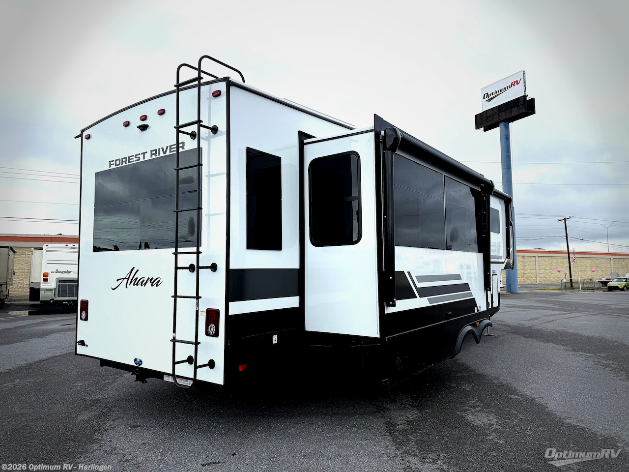 2027 East to West Ahara 365RL - New Fifth Wheel For Sale by Optimum RV - Harlingen in La Feria, Texas features Awning, Slideout