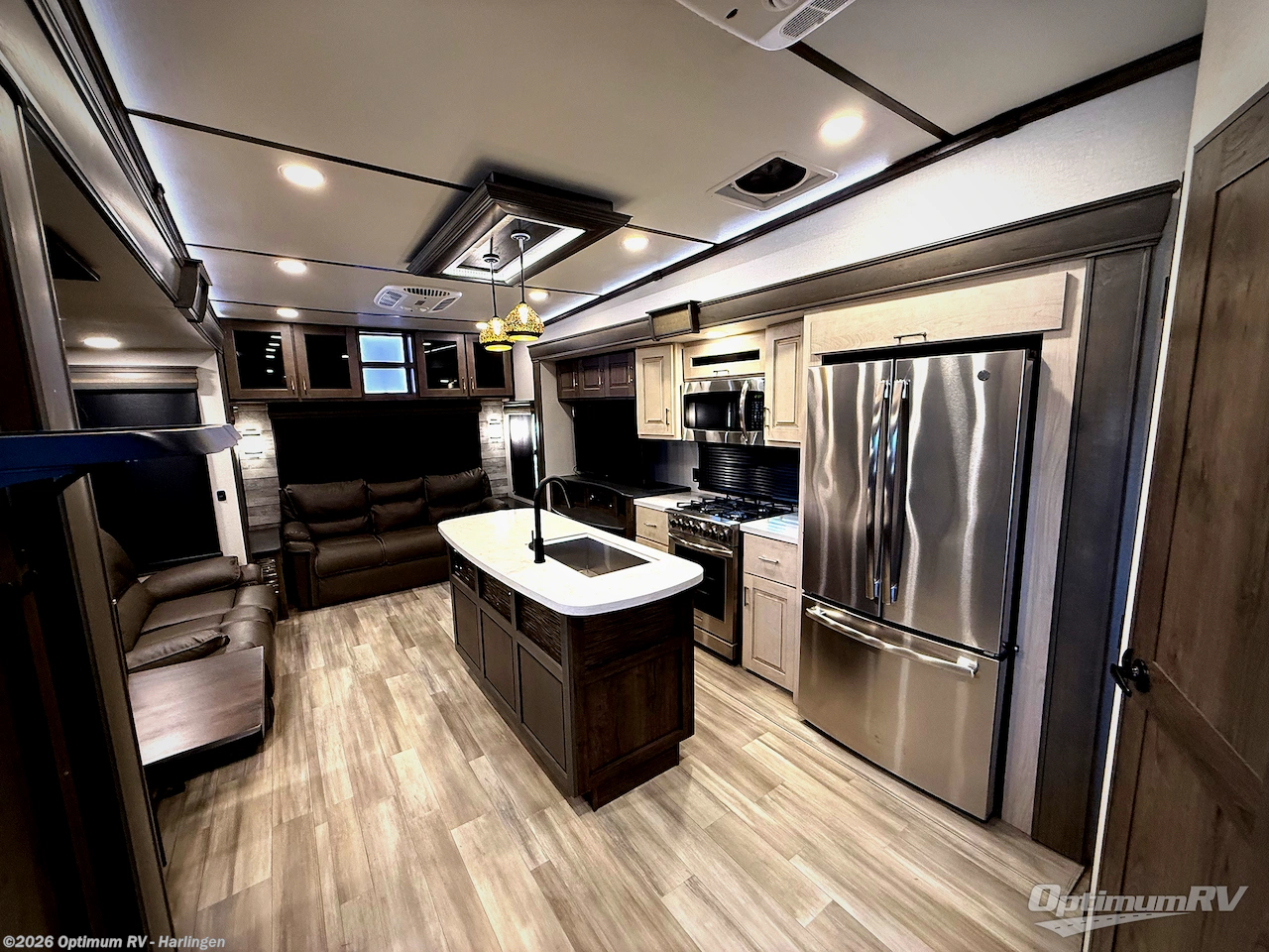 Used 2021 Skyline Alliance Paradigm 370FB available in La Feria, Texas