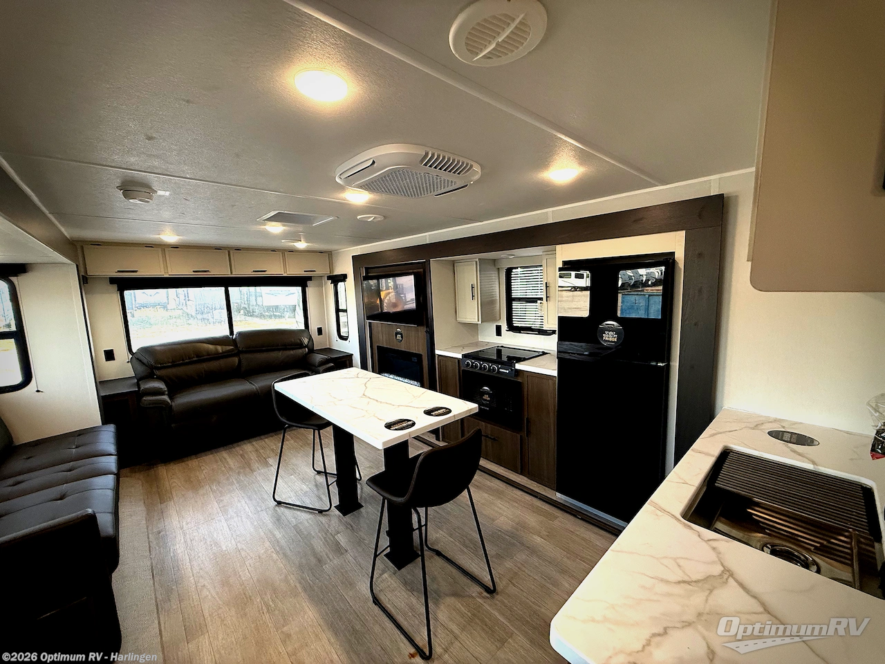 New 2027 Prime Time Avenger 27TTI available in La Feria, Texas