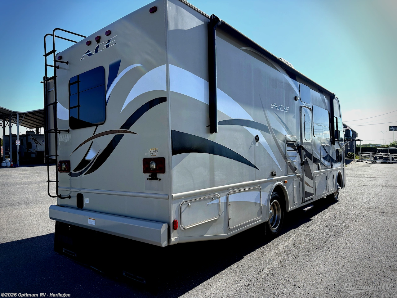 2017 Thor ACE 27.2 - Used Class A For Sale by Optimum RV - Harlingen in La Feria, Texas features Slideout, Awning