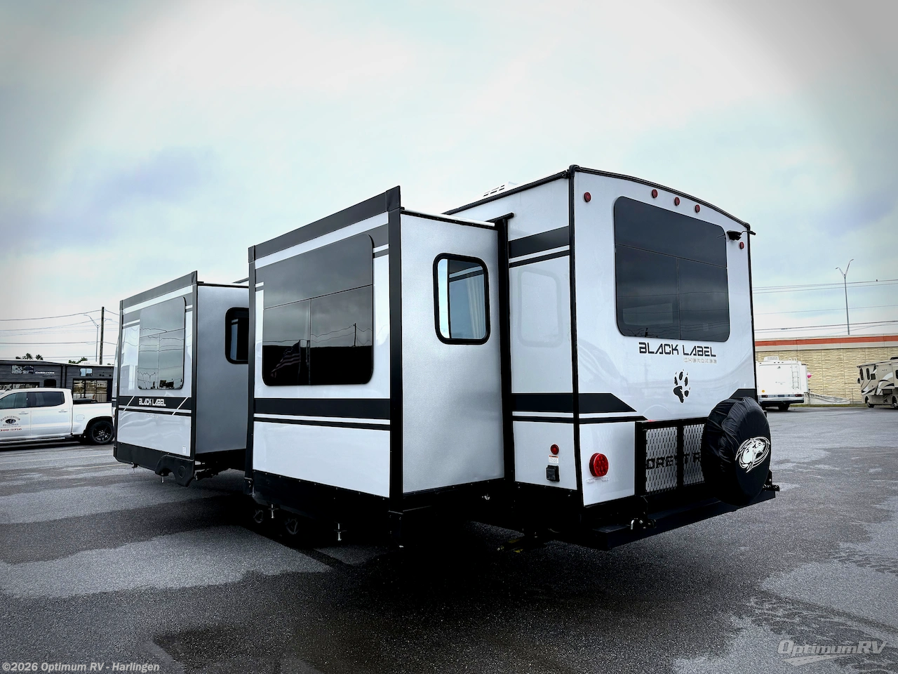 2027 Cherokee Wolf Den Black Label 306MMBL by Forest River from Optimum RV - Harlingen in La Feria, Texas