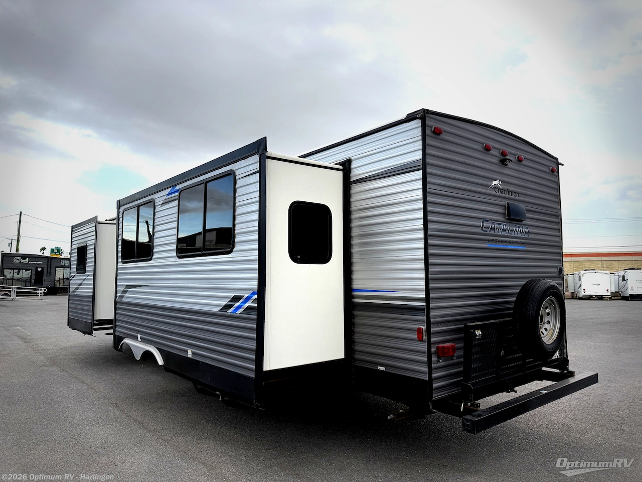 2021 Catalina Legacy 323BHDSCK by Coachmen from Optimum RV - Harlingen in La Feria, Texas