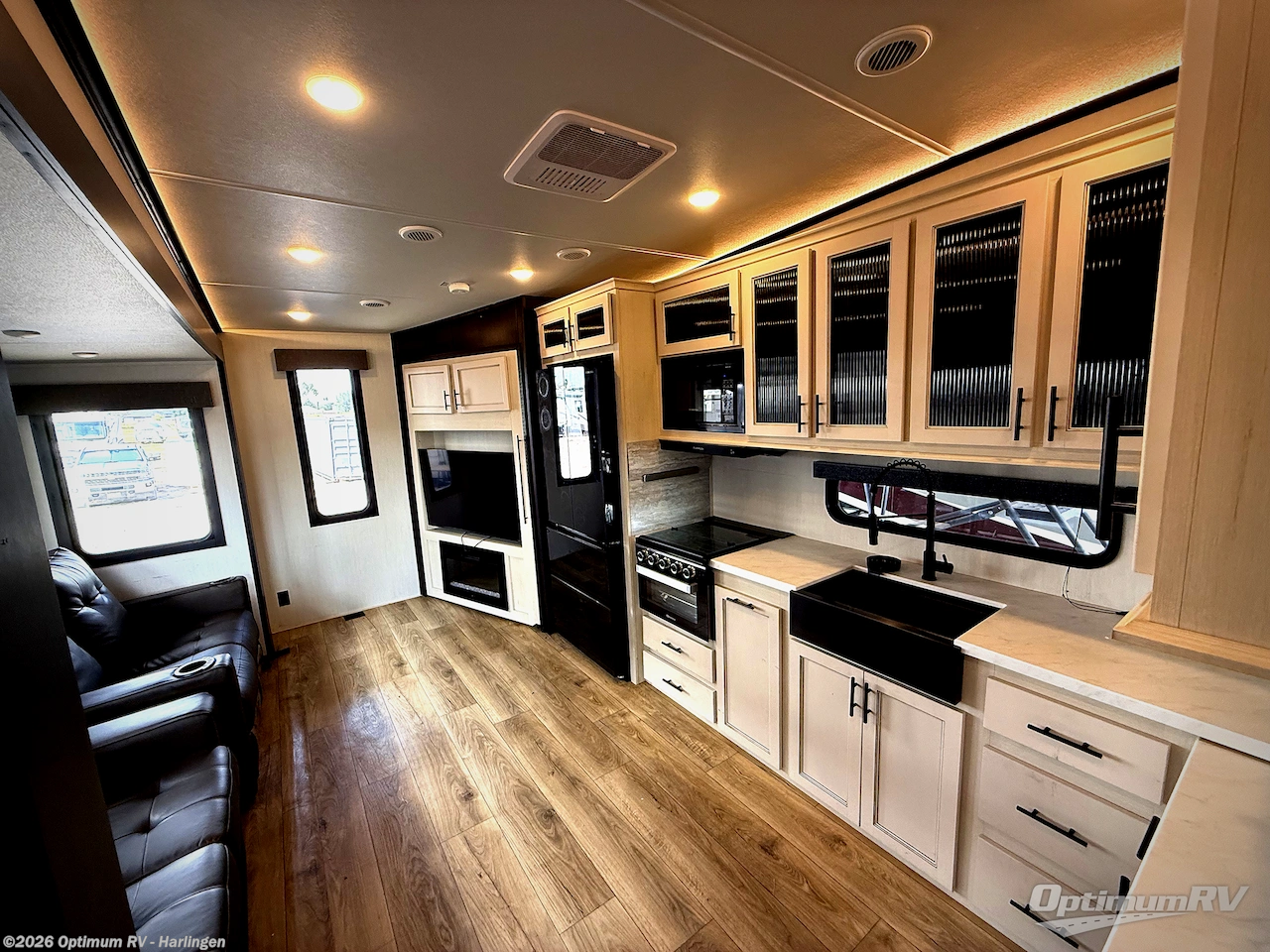 Used 2025 Forest River Sabre 25RLS available in La Feria, Texas