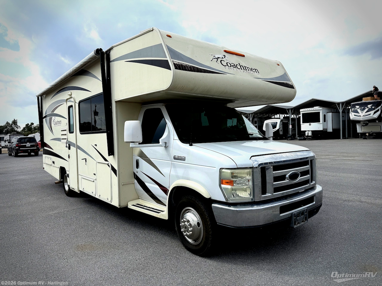 2016 Coachmen Freelander 26RS Chevy 4500 - Used Class C For Sale by Optimum RV - Harlingen in La Feria, Texas features Slideout