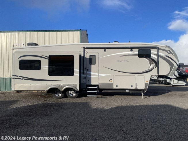 2014 Keystone Montana 318RE - Used Fifth Wheel For Sale by Legacy Powersports & RV in Island City, Oregon
