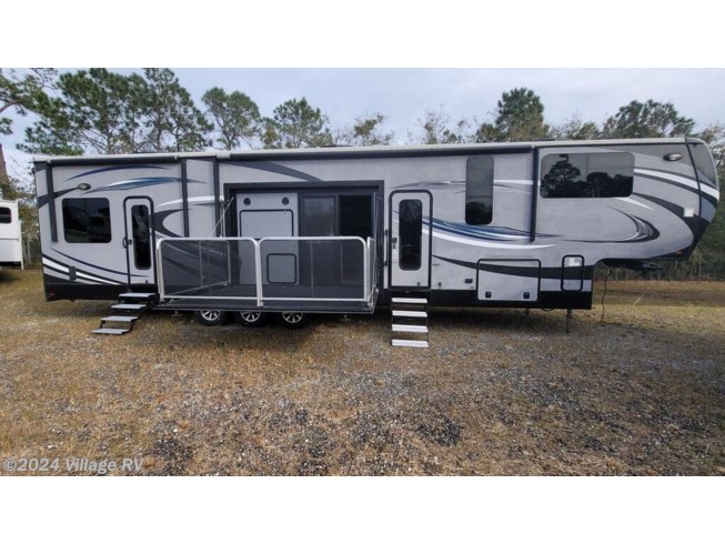 2016 Jayco Seismic 4212 - Used Fifth Wheel For Sale by Village RV in St. Augustine, Florida