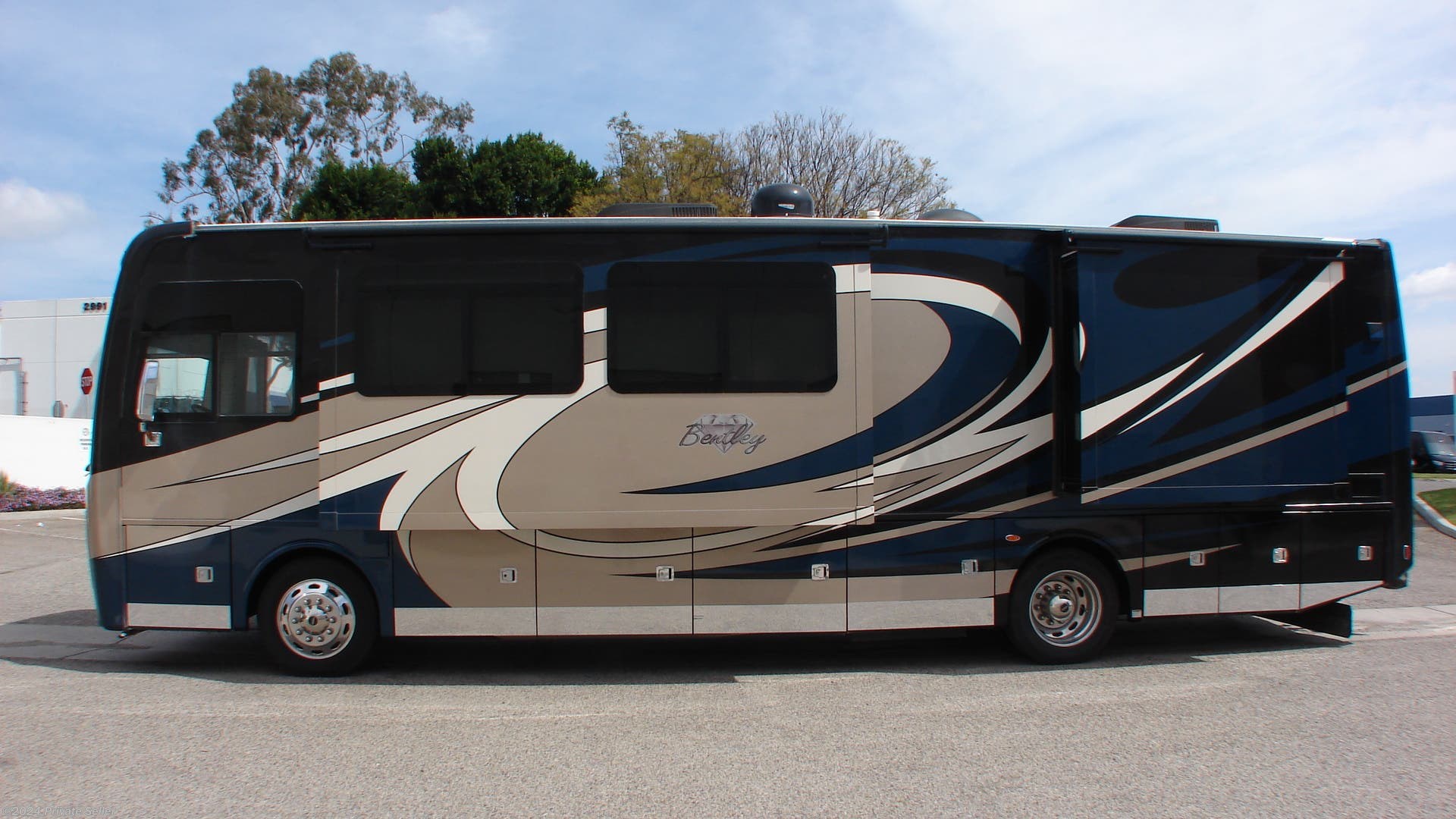 2017 Nexus Bentley 34B RV For Sale In Seal Beach, CA 90740 | | RVUSA ...