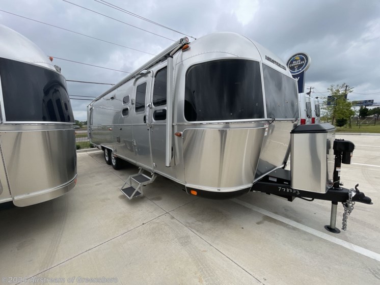 New 2024 Airstream Classic 30RB available in Colfax, North Carolina