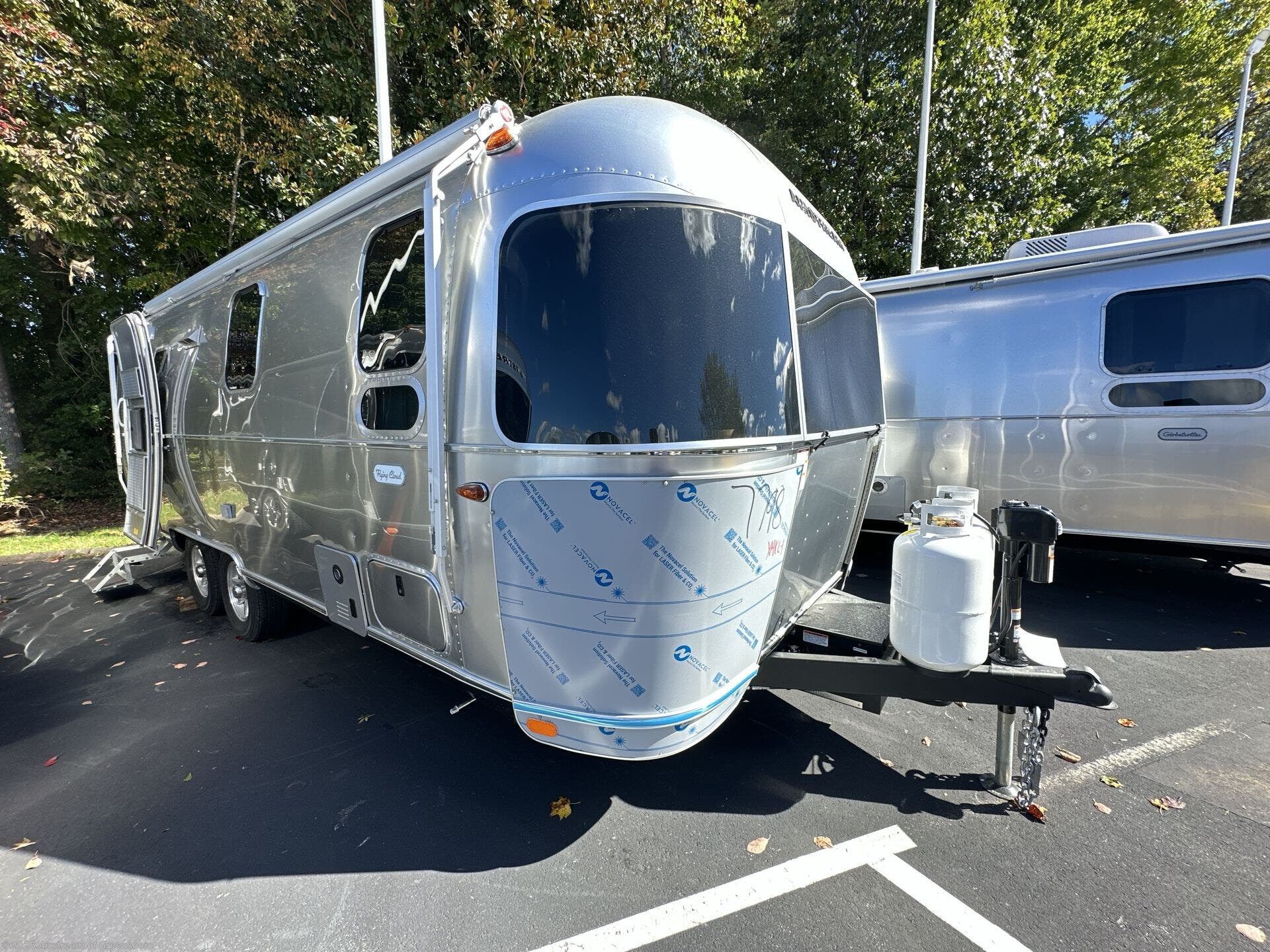2026 Flying Cloud 25FB by Airstream from Airstream of Greensboro in Colfax, North Carolina