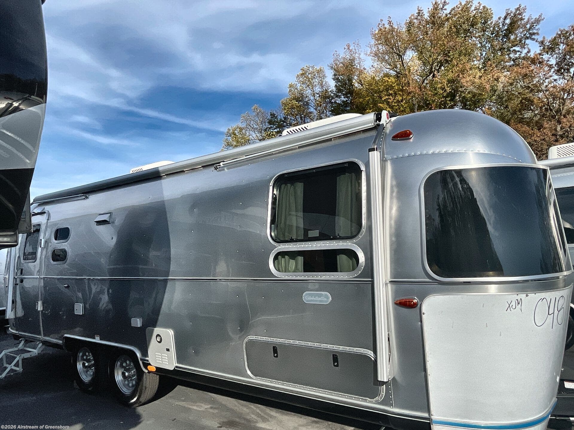 New 2026 Airstream Globetrotter 27FB Twin available in Colfax, North Carolina