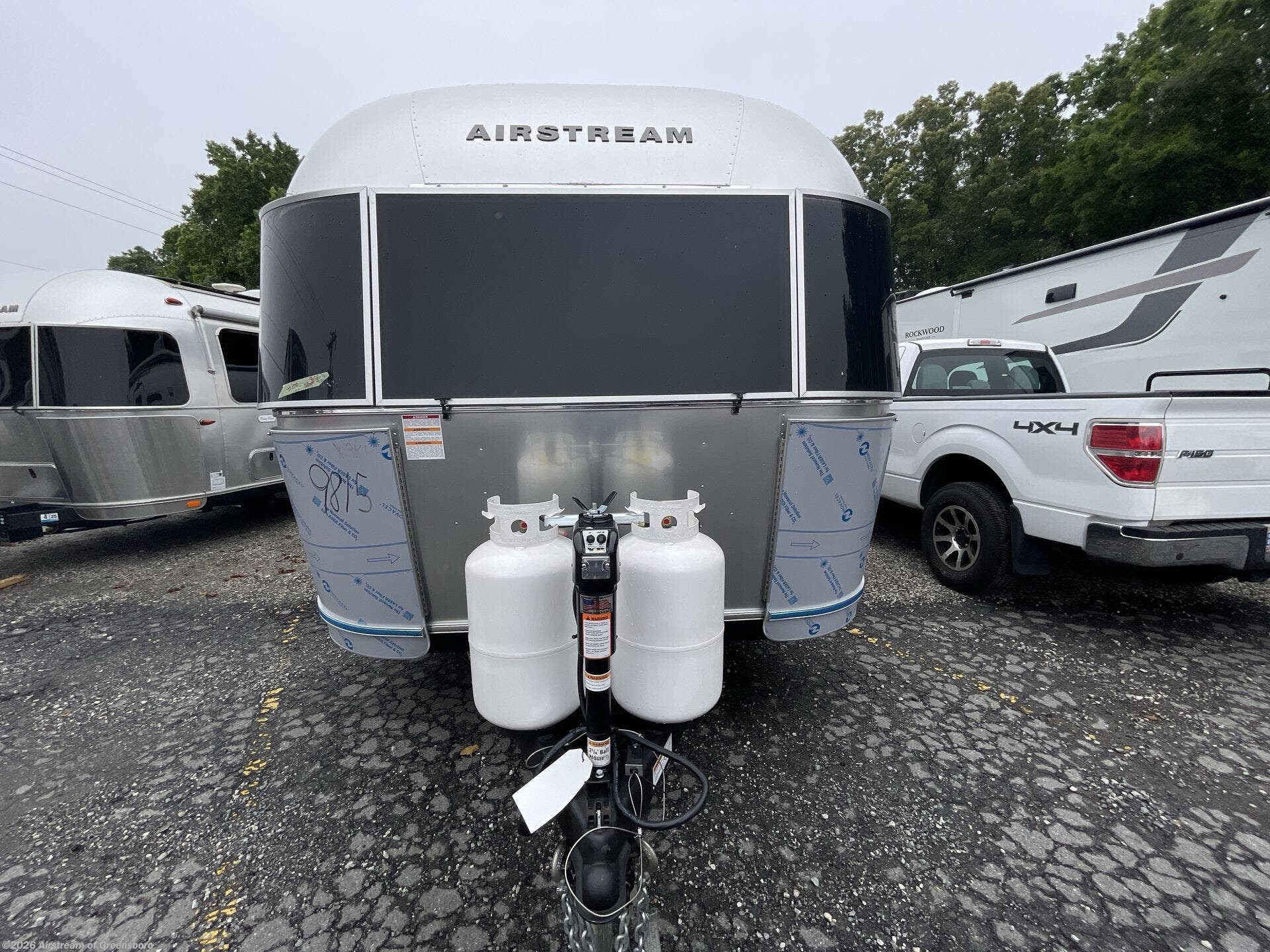 New 2026 Airstream Globetrotter 30RB Twin available in Colfax, North Carolina