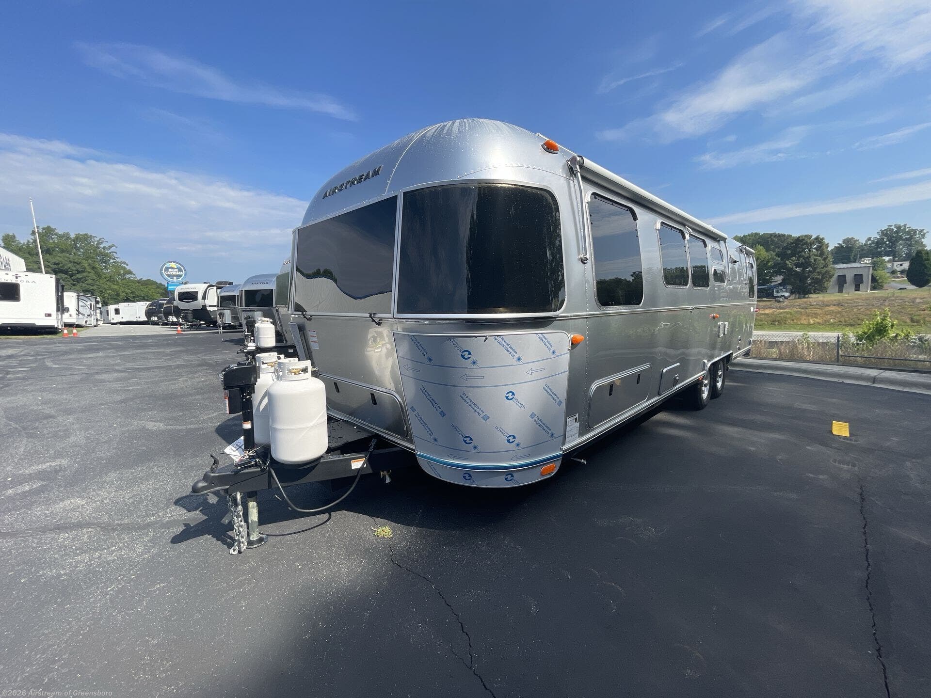 2027 Flying Cloud 30FB Bunk Twin by Airstream from Airstream of Greensboro in Colfax, North Carolina