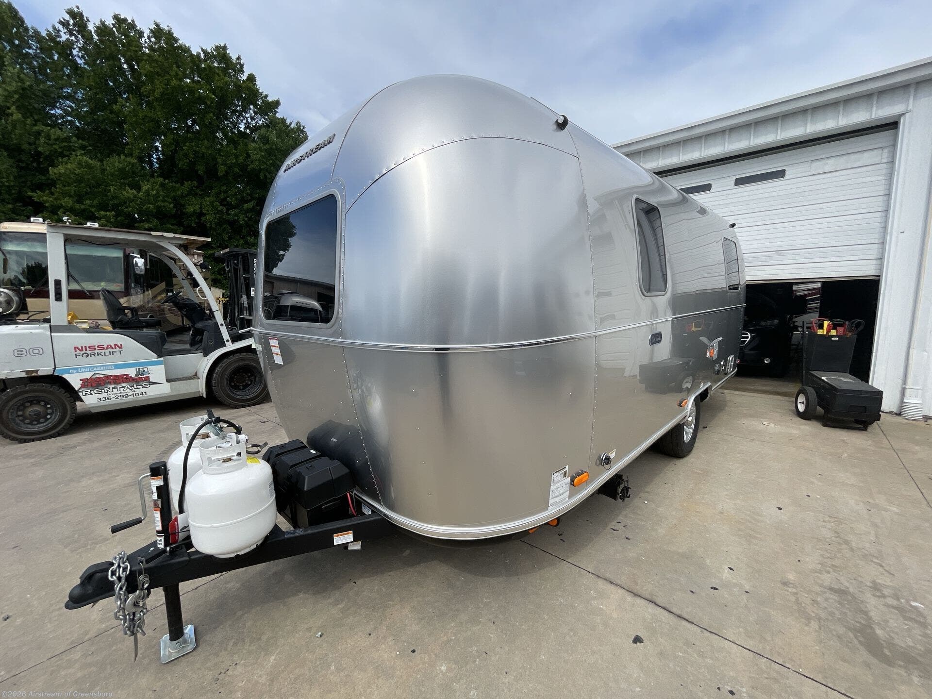 2027 World Traveler 22RB by Airstream from Airstream of Greensboro in Colfax, North Carolina