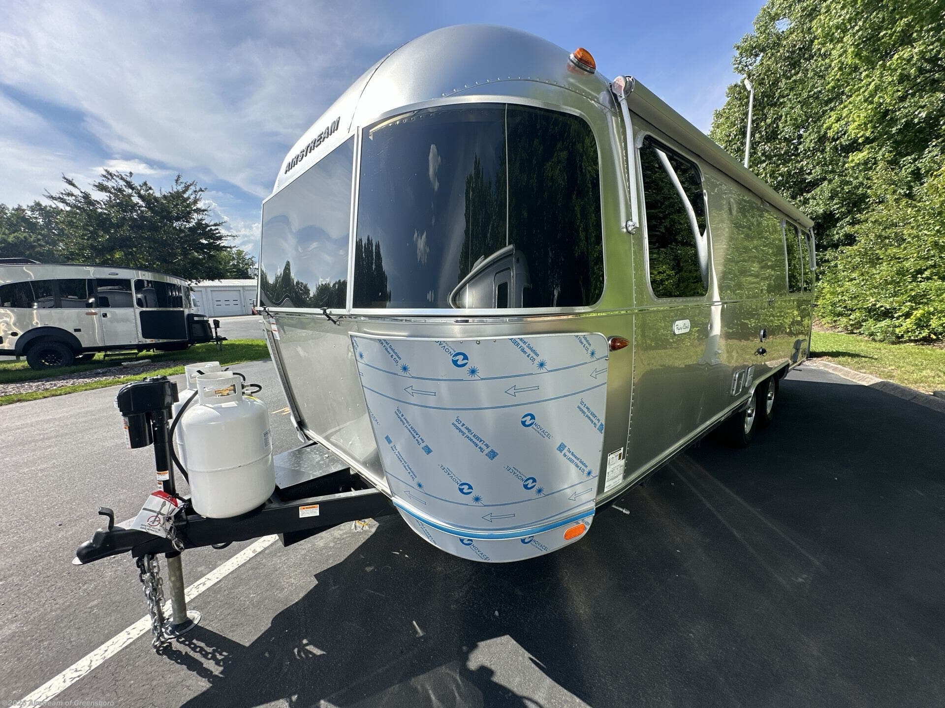 Used 2025 Airstream Flying Cloud 25FB available in Colfax, North Carolina