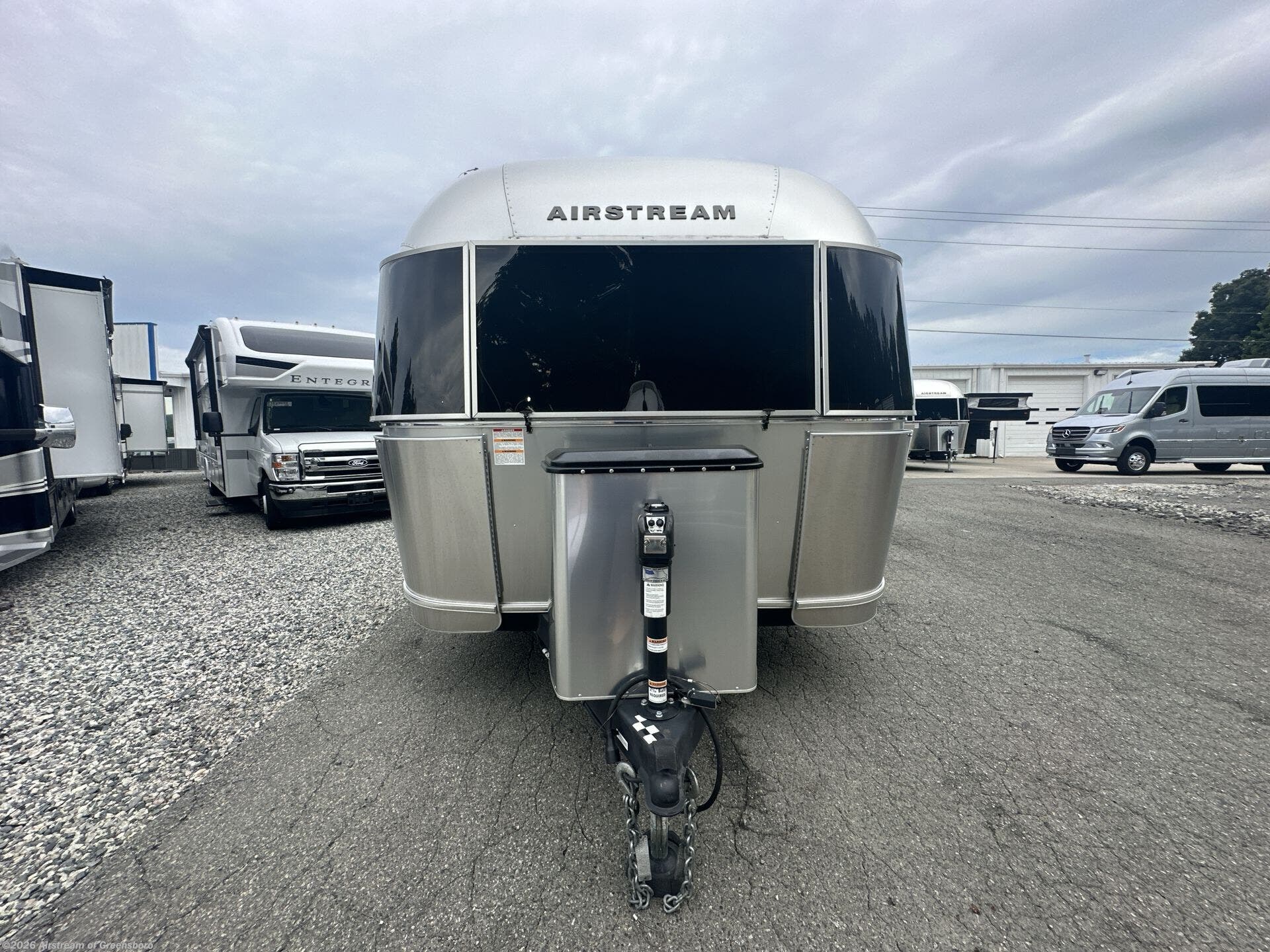 2024 Flying Cloud 25FB by Airstream from Airstream of Greensboro in Colfax, North Carolina