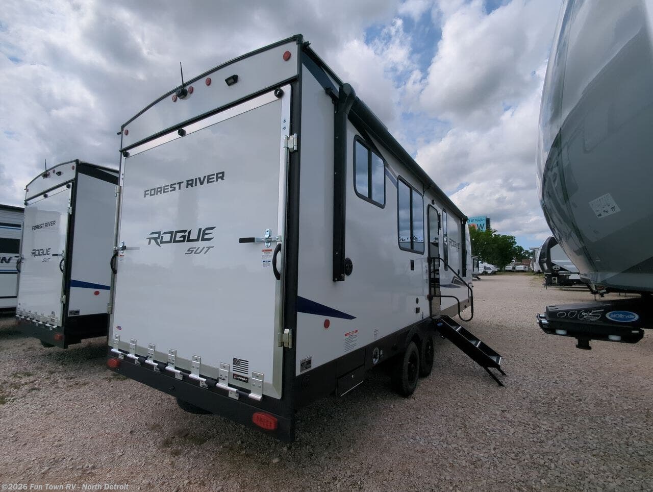 2025 Vengeance Rogue SUT 25SUT by Forest River from Fun Town RV - North Detroit in North Branch, Michigan