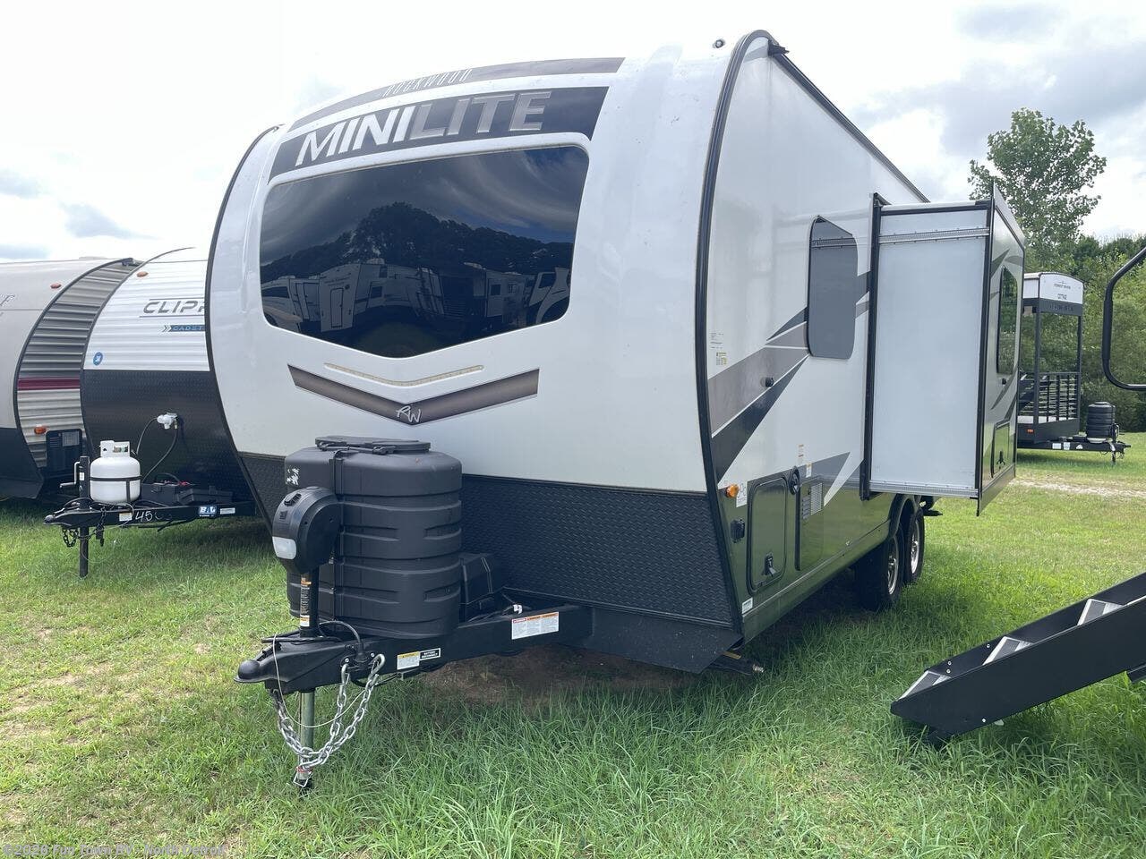 2024 Rockwood Mini Lite 2109S by Forest River from Fun Town RV - North Detroit in North Branch, Michigan