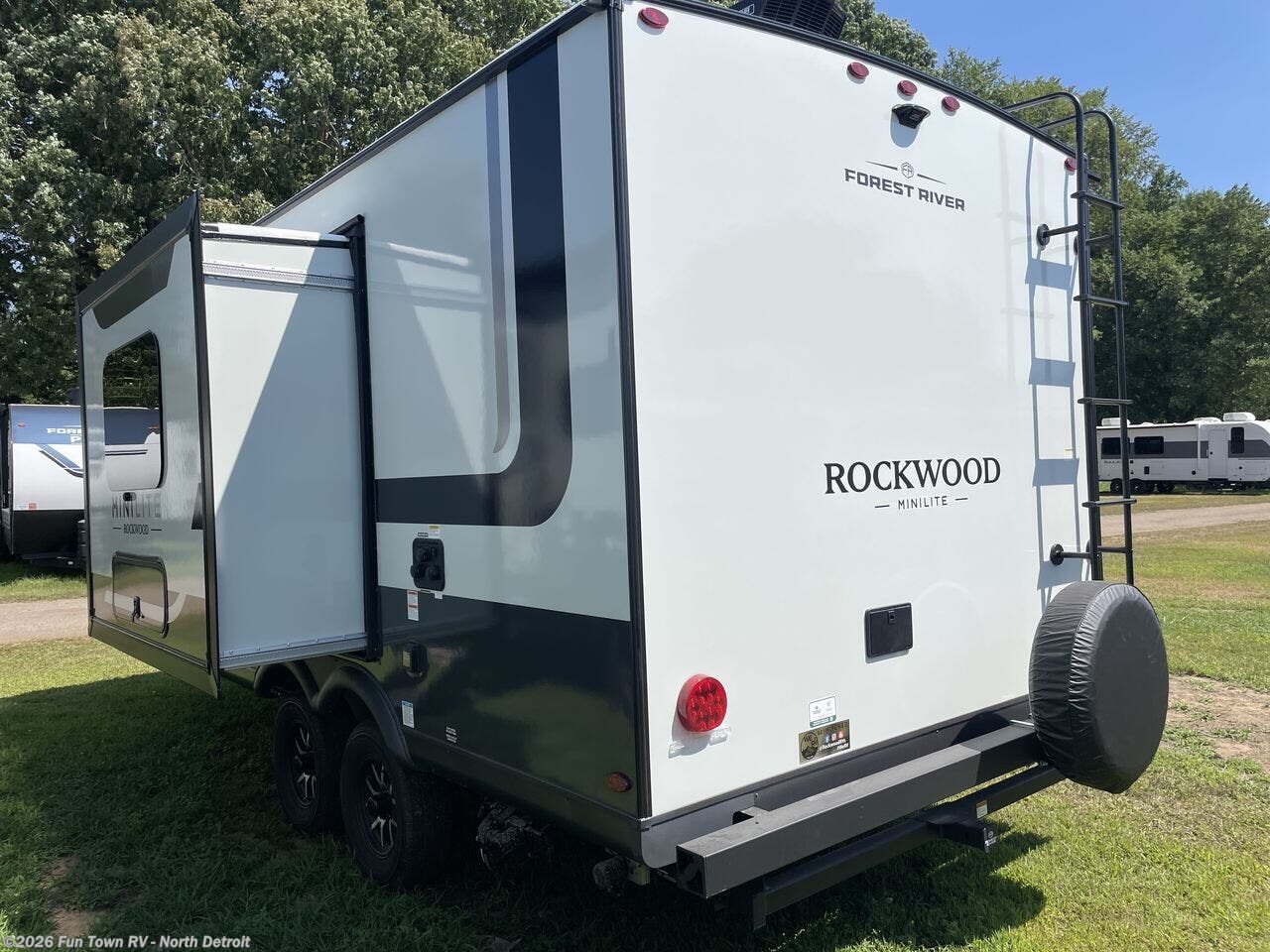 New 2026 Forest River Rockwood Mini Lite 2109S available in North Branch, Michigan