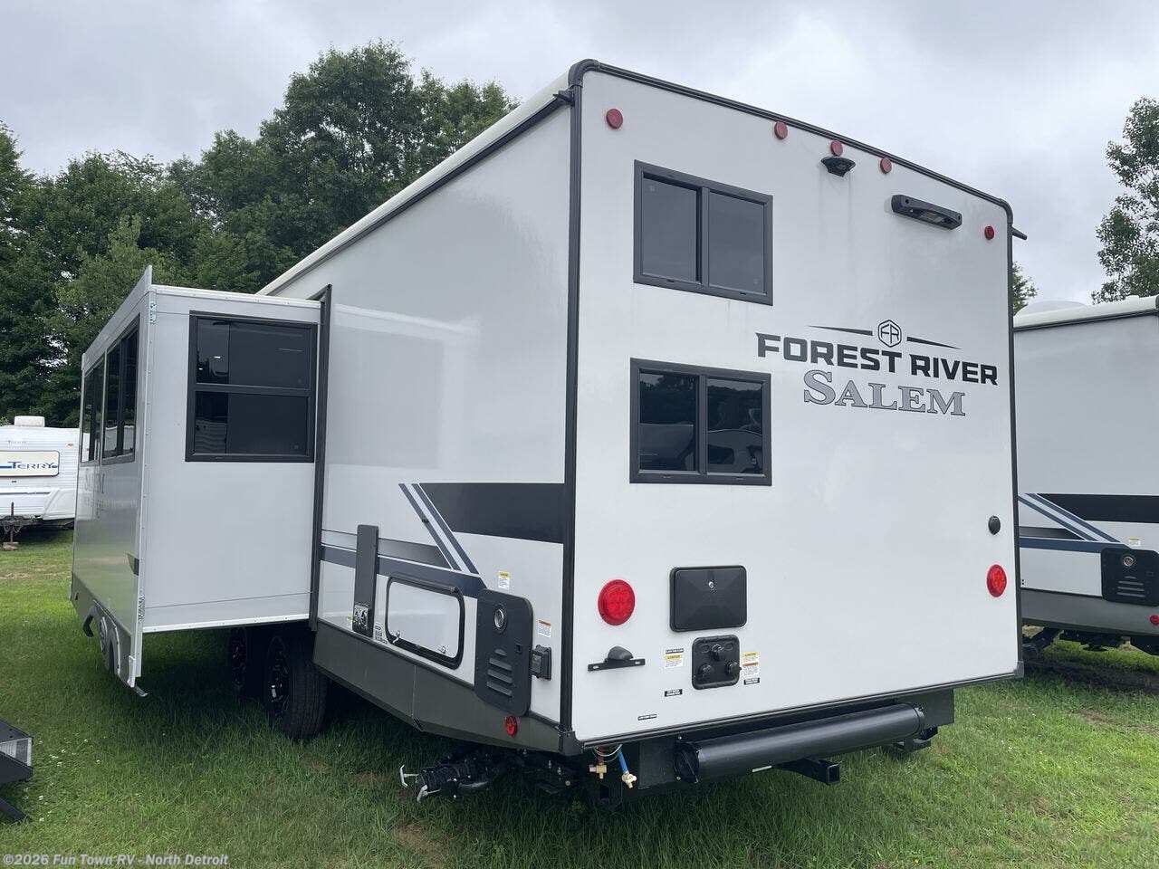 New 2026 Forest River Salem Hemisphere Hyper-Lyte 25BHHL available in North Branch, Michigan