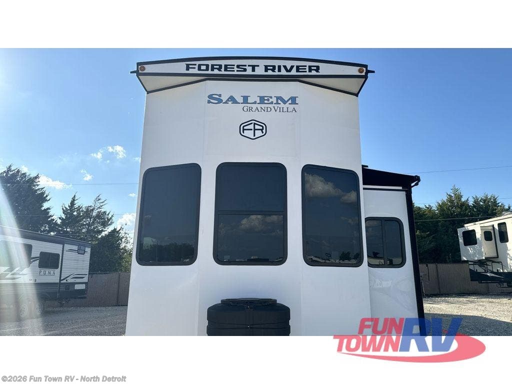 2025 Salem Grand Villa 42VIEW by Forest River from Fun Town RV - North Detroit in North Branch, Michigan