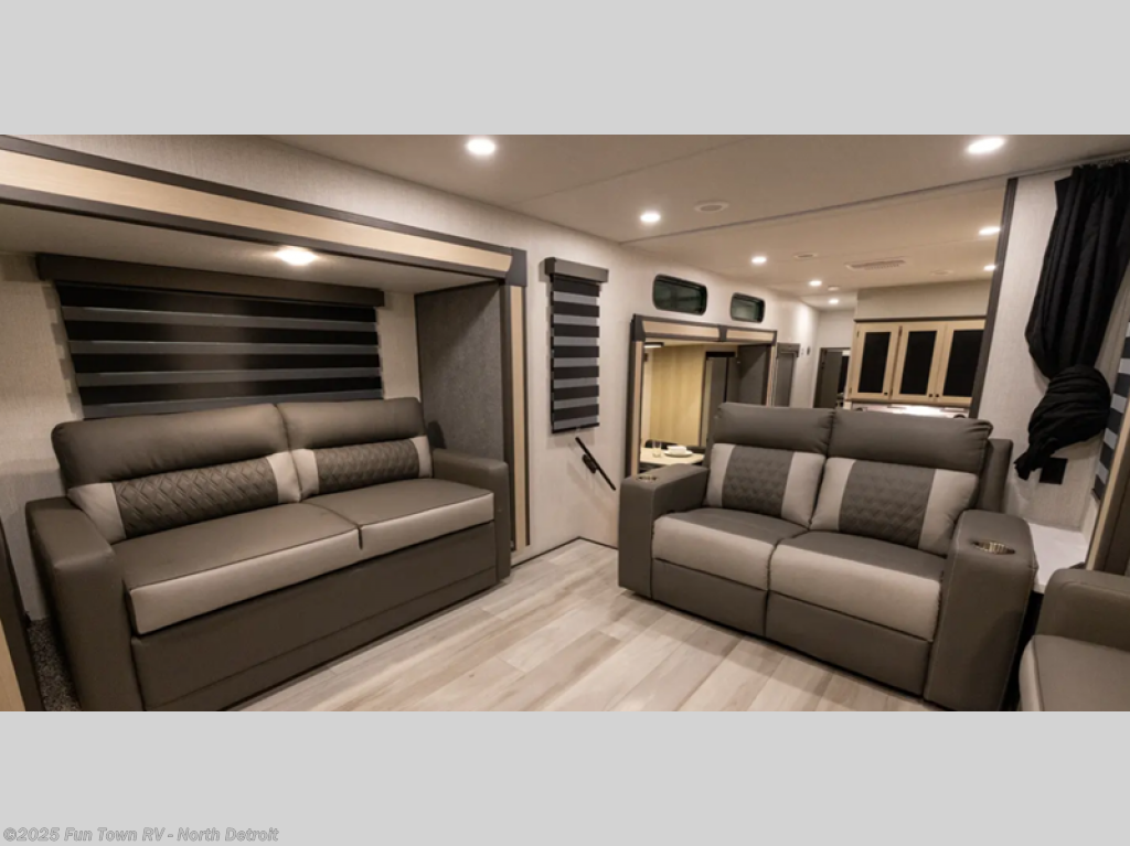 New 2025 Forest River Cardinal 35FL available in North Branch, Michigan