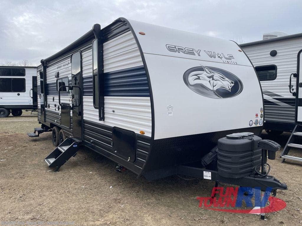2024 Forest River Cherokee Alpha Wolf 23DBH - Used Travel Trailer For Sale by Fun Town RV - North Detroit in North Branch, Michigan