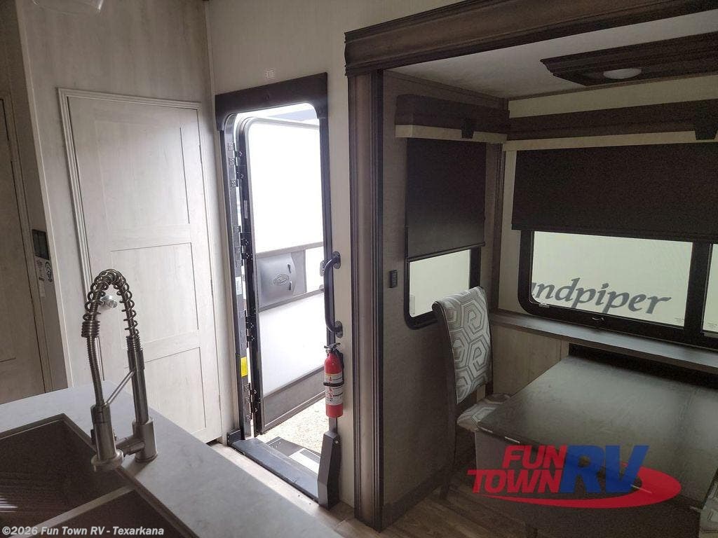 Used 2023 Forest River Cardinal Luxury 380RLX available in Texarkana, Arkansas