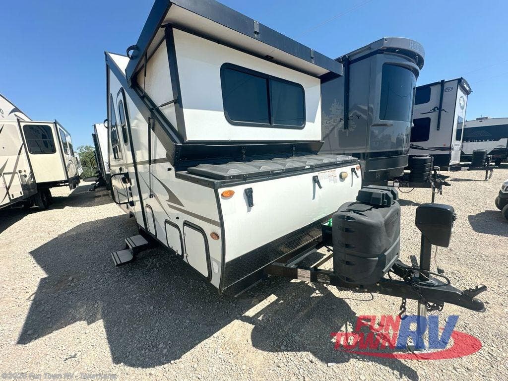2020 Flagstaff SE T21TBHWSE by Forest River from Fun Town RV - Texarkana in Texarkana, Arkansas