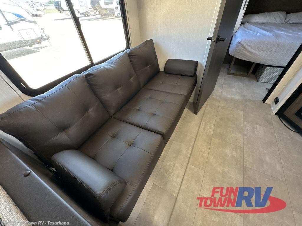 2026 Tracer 295DB by Prime Time from Fun Town RV - Texarkana in Texarkana, Arkansas