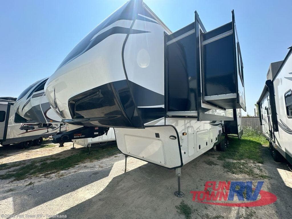 Used 2023 CrossRoads Cameo 3891MK available in Texarkana, Arkansas