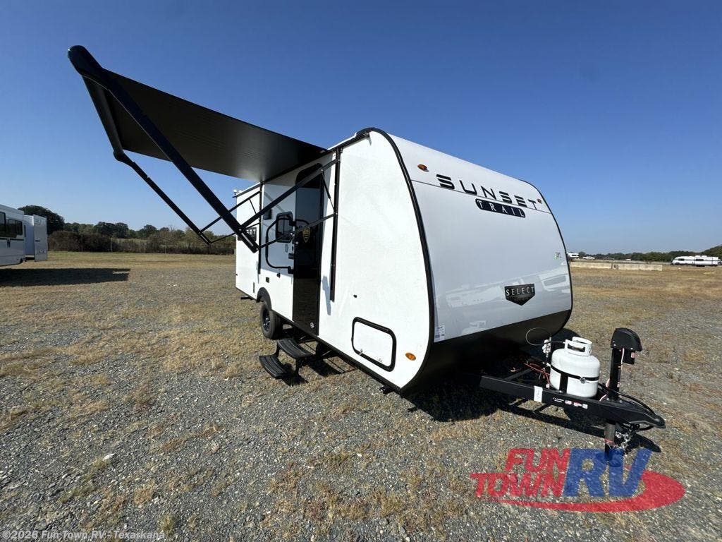2026 CrossRoads Sunset Trail 17BHS - New Travel Trailer For Sale by Fun Town RV - Texarkana in Texarkana, Arkansas
