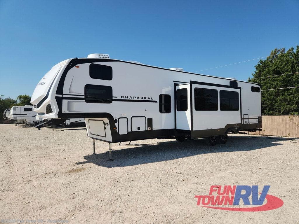 2026 Chaparral 375BAF by Coachmen from Fun Town RV - Texarkana in Texarkana, Arkansas