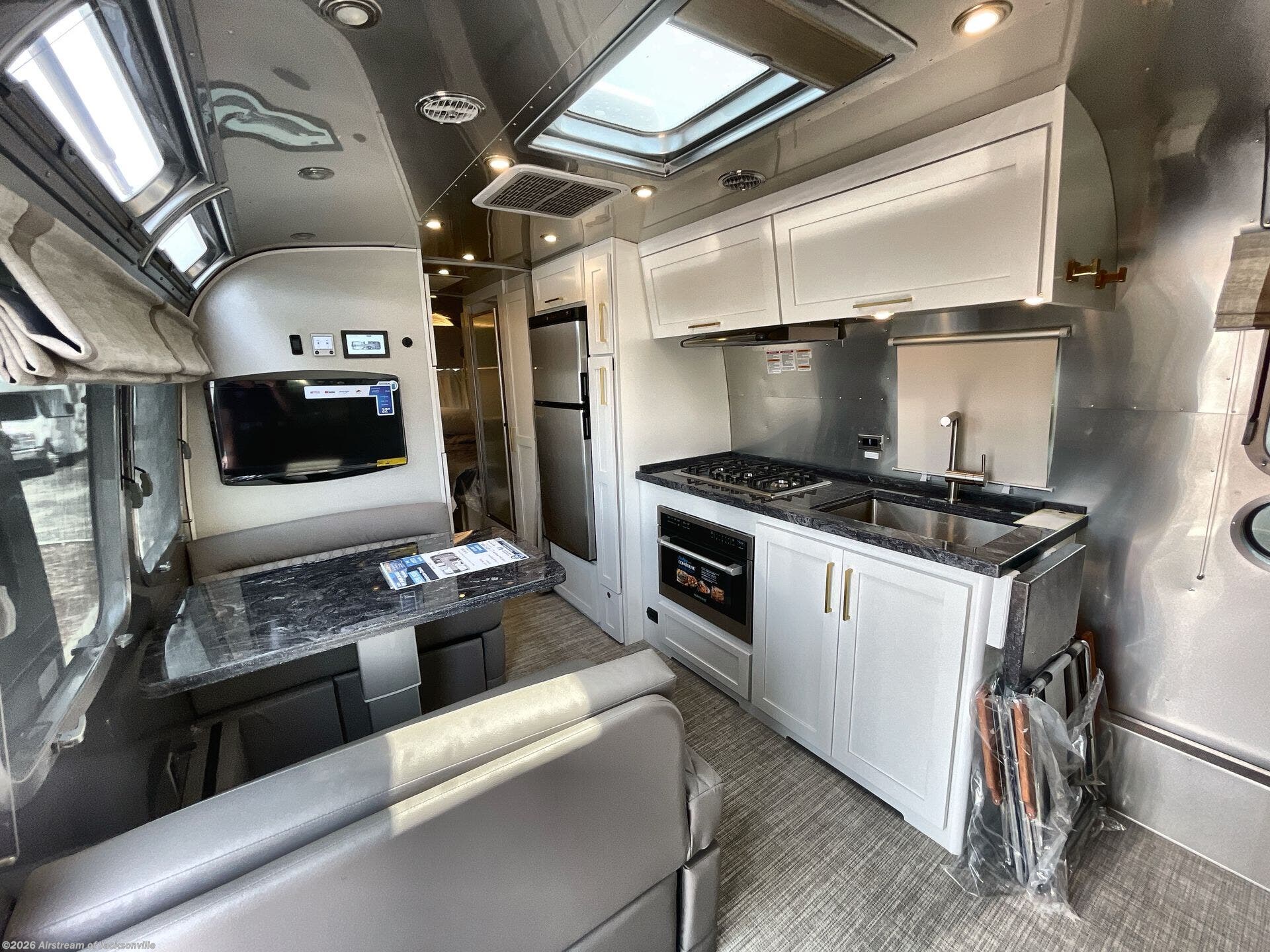 New 2026 Airstream Classic 28RBT available in Jacksonville, Florida