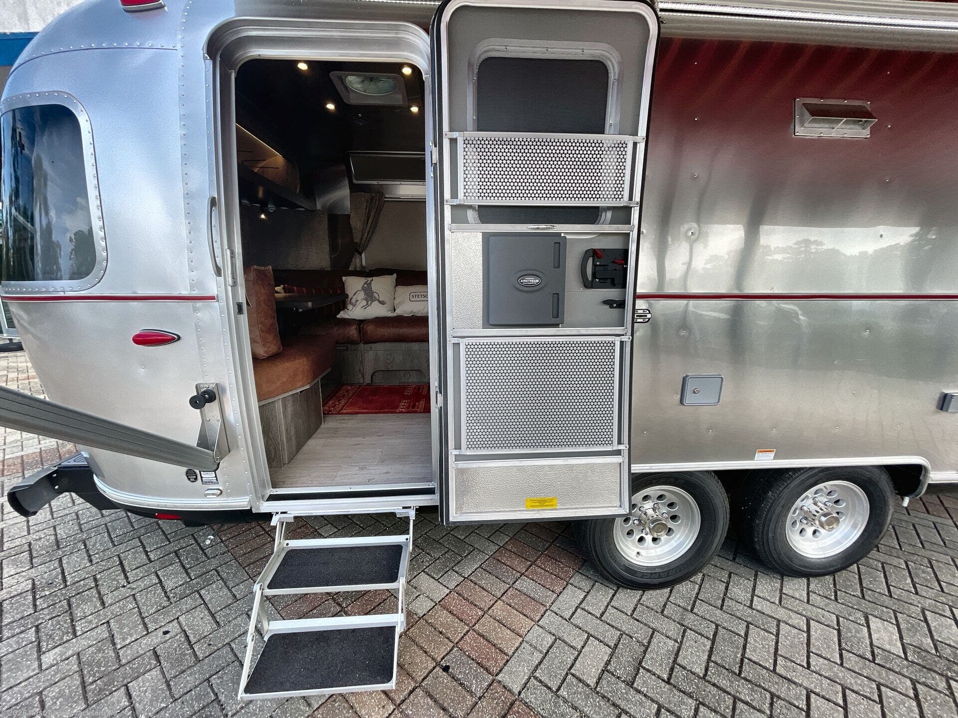 New 2027 Airstream Stetson + 6666 Special Edition Twin Bed available in Jacksonville, Florida