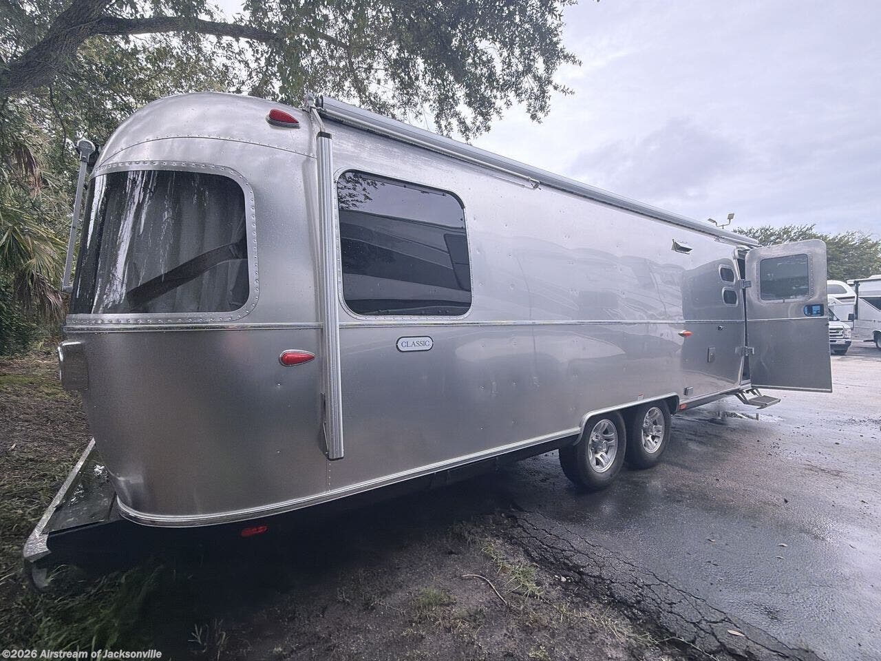 2027 Classic 30RB by Airstream from Airstream of Jacksonville in Jacksonville, Florida