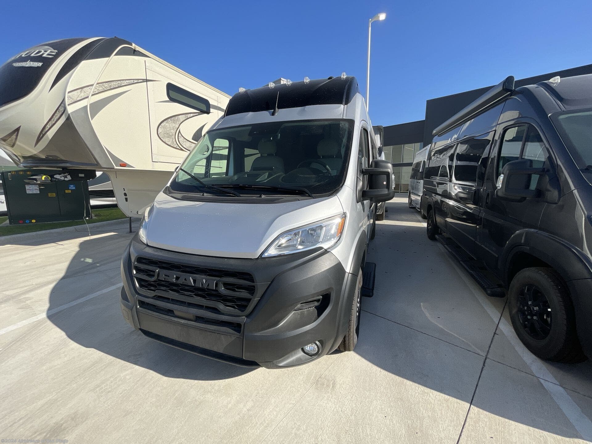 2024 Airstream Rangeline Std. Model RV for Sale in San Diego, CA 92069 A2254830