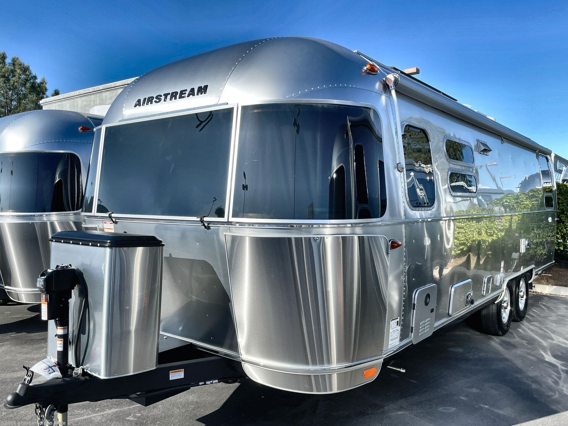 2025 Flying Cloud 28RB by Airstream from Airstream of San Diego in San Diego, California