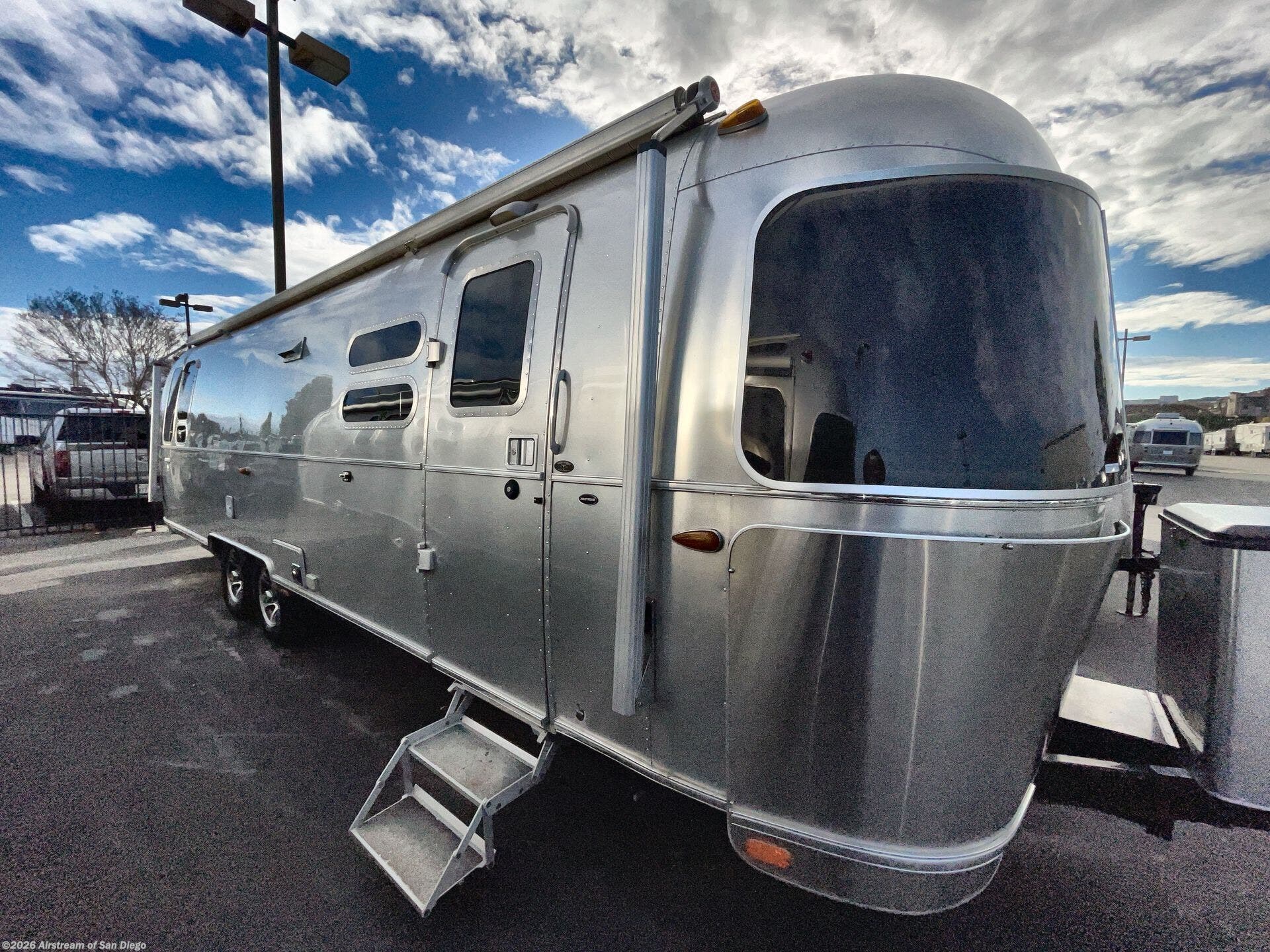 2017 International Serenity 30 by Airstream from Airstream of San Diego in San Diego, California