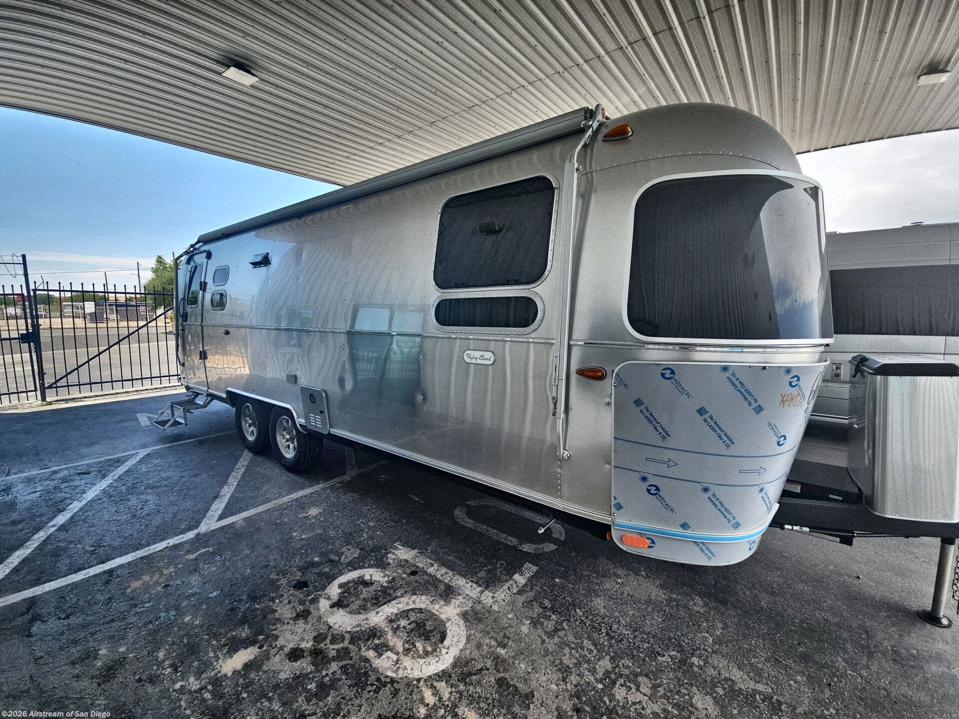 2025 Flying Cloud 27FBQ by Airstream from Airstream of San Diego in San Diego, California