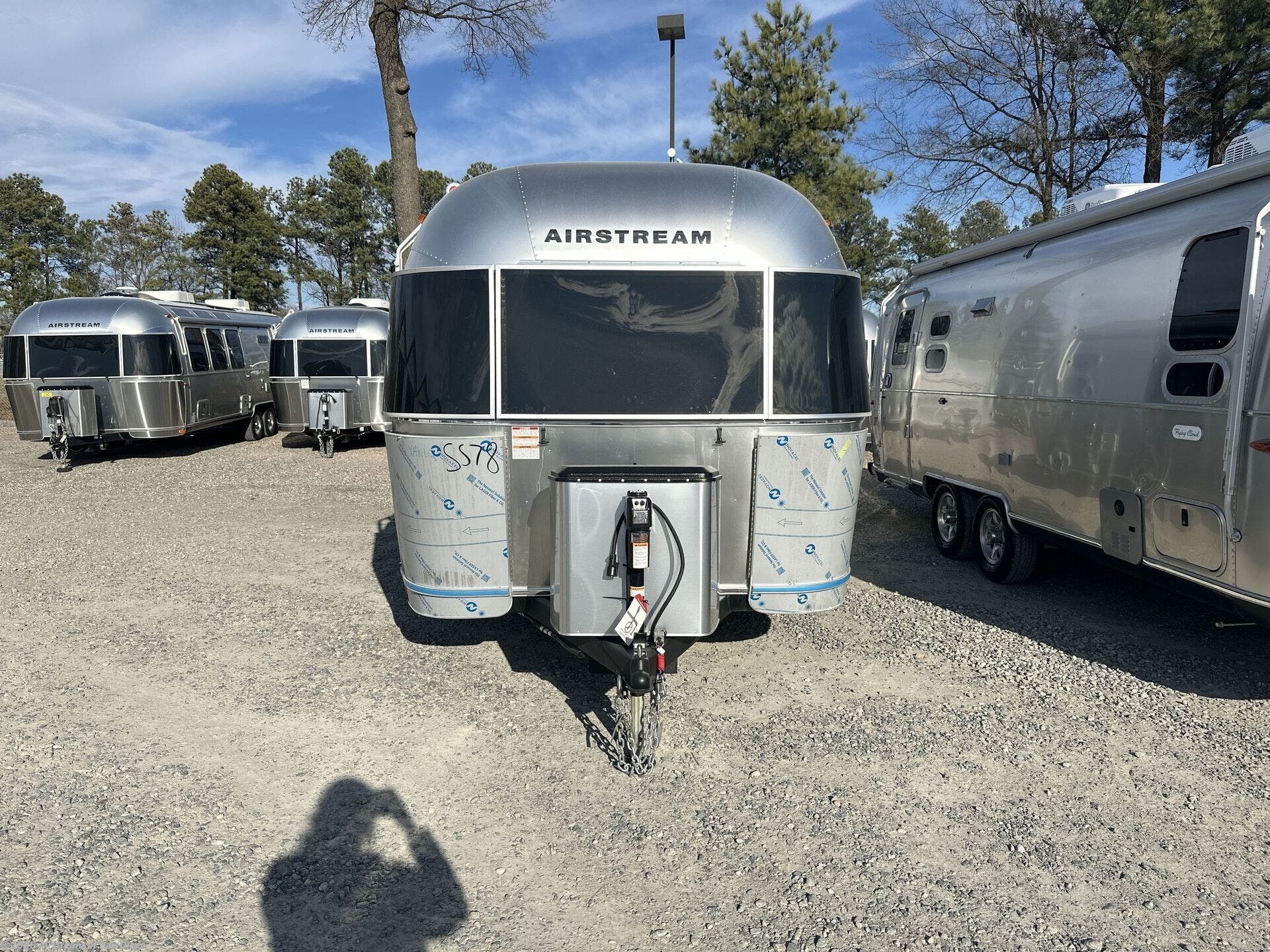 New 2025 Airstream Caravel 20FB available in San Diego, California