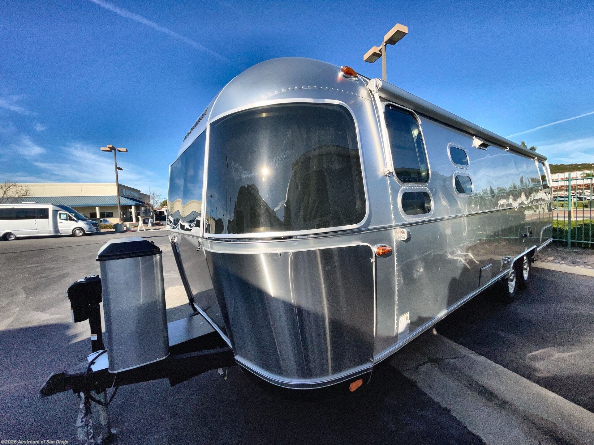 New 2026 Airstream Classic 28RB Twin available in San Diego, California