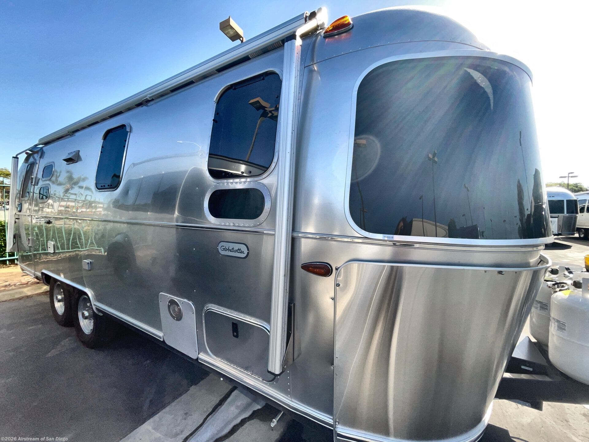 2026 Globetrotter 25FB Twin by Airstream from Airstream of San Diego in San Diego, California