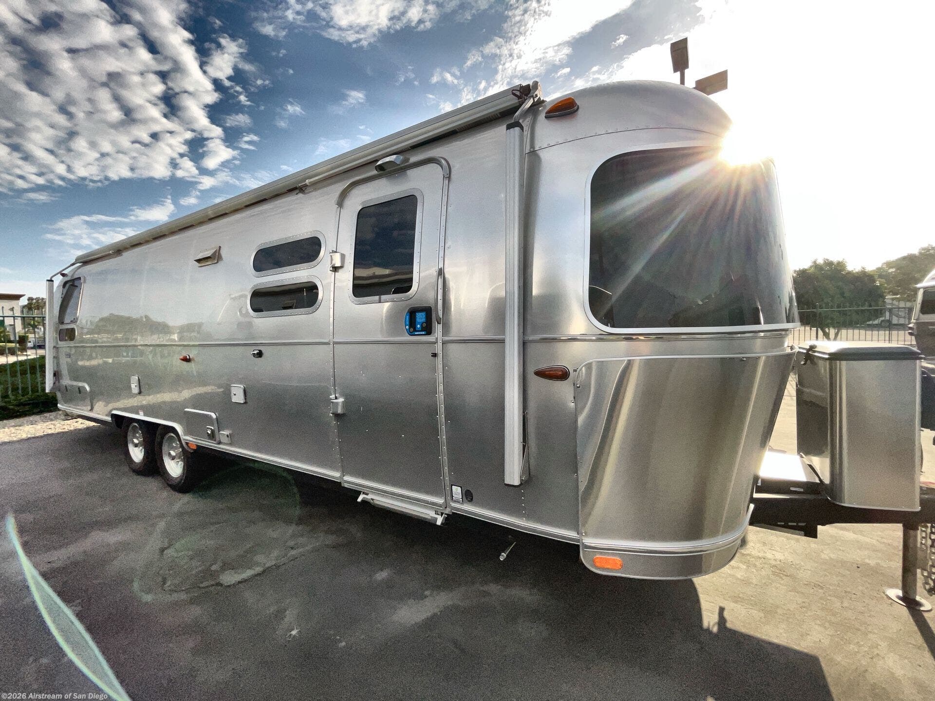 2026 Globetrotter 30RB Twin by Airstream from Airstream of San Diego in San Diego, California