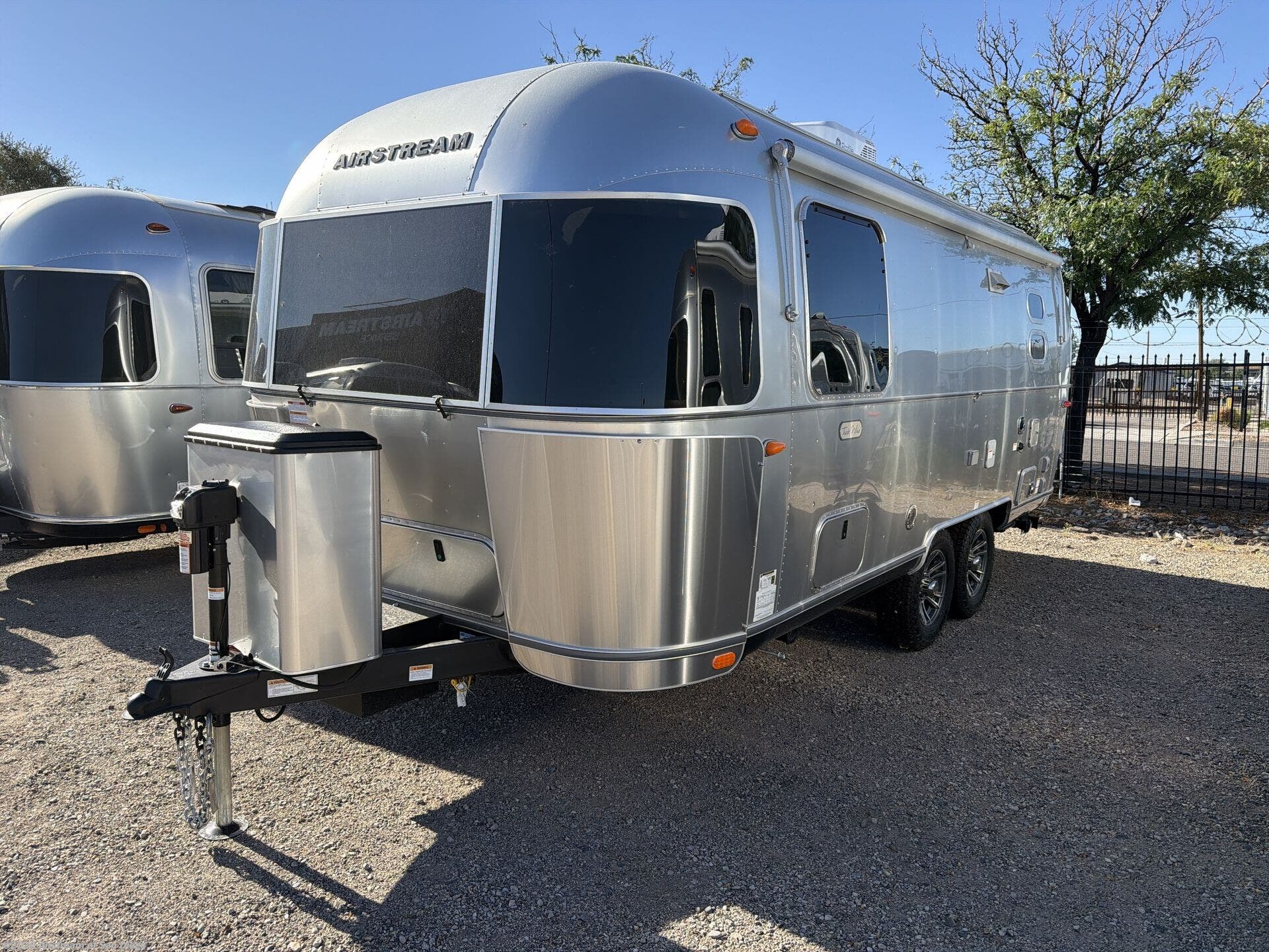 New 2027 Airstream Trade Wind 23FB Twin available in San Diego, California