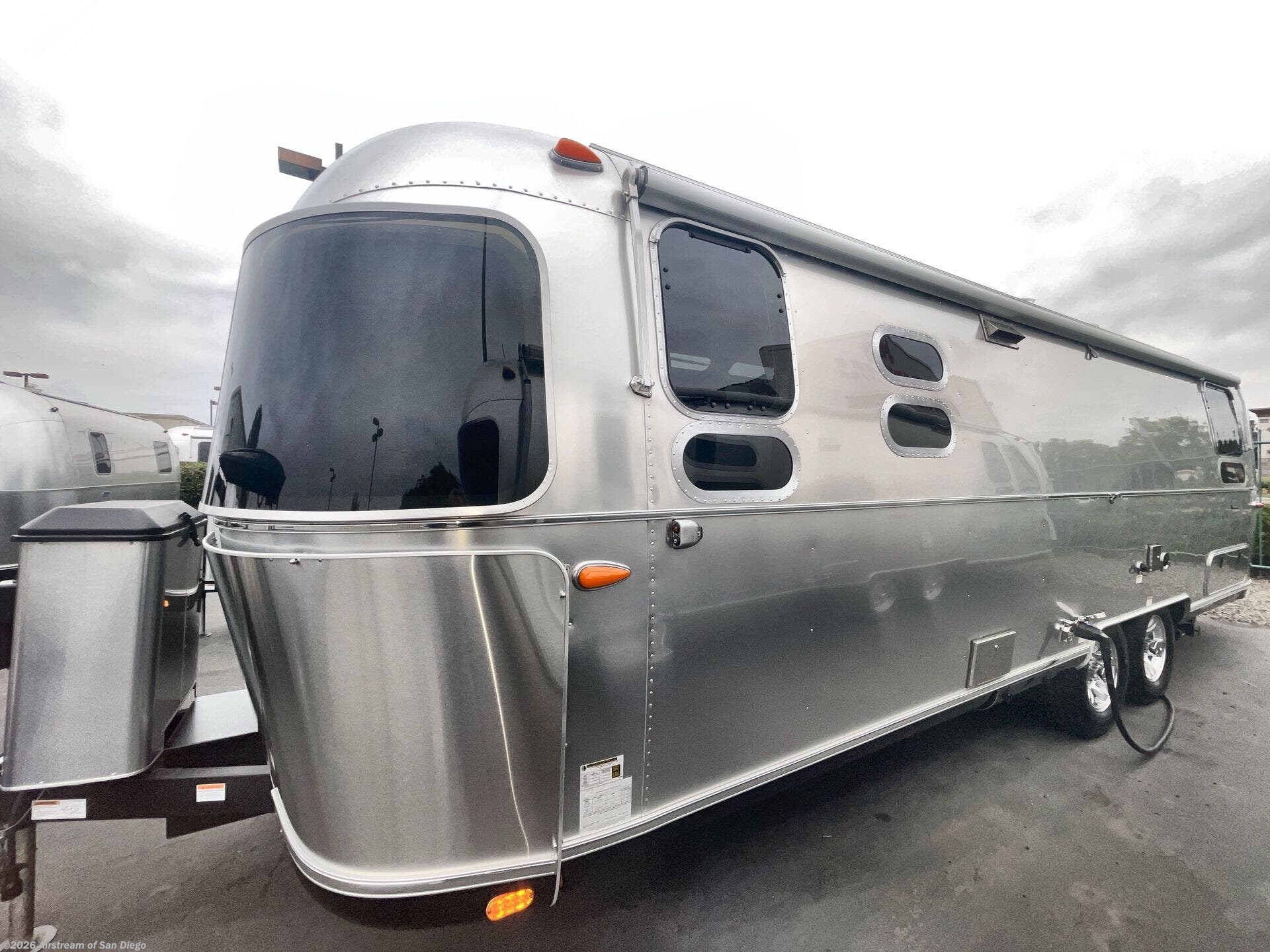 New 2027 Airstream Classic 28RB Twin available in San Diego, California