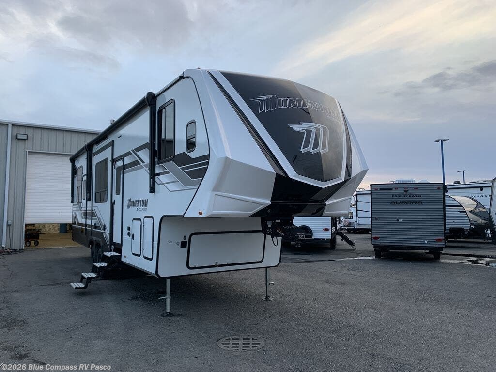2025 Grand Design Momentum G-Class 320G #T100490 - For Sale in Pasco, WA